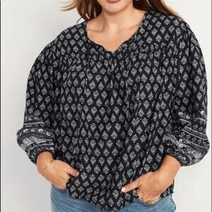 Old Navy Long Sleeve Smocked Print Poet Blouse